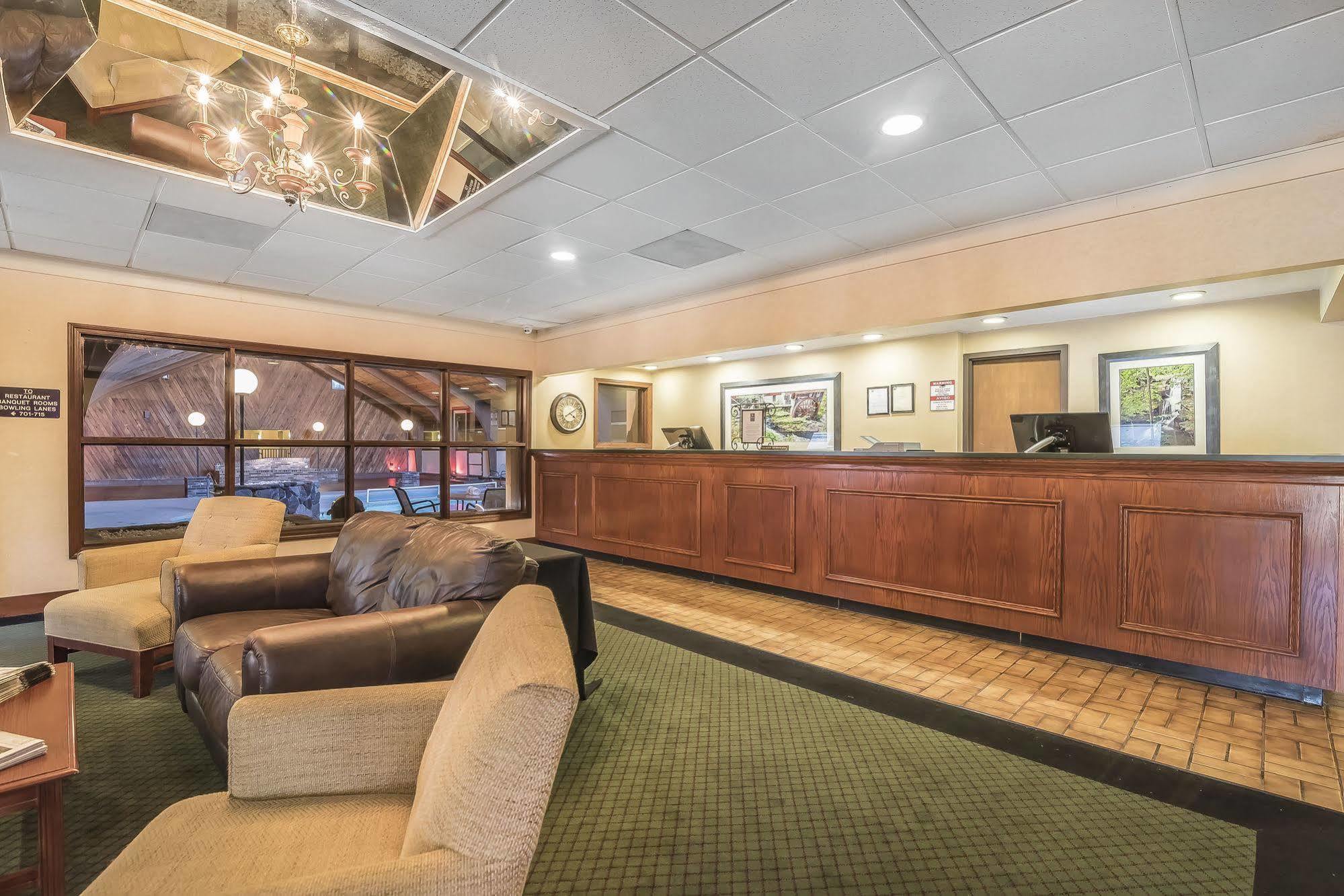 The Inn At Cobleskill Exterior foto